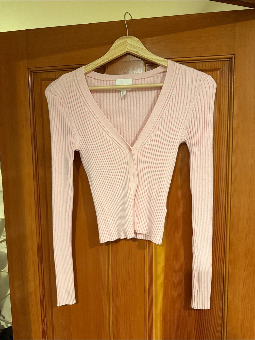 H&M Pale Pink Ribbed V-Neck Button Cardigan